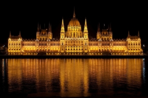 building-g5c946947c_1920